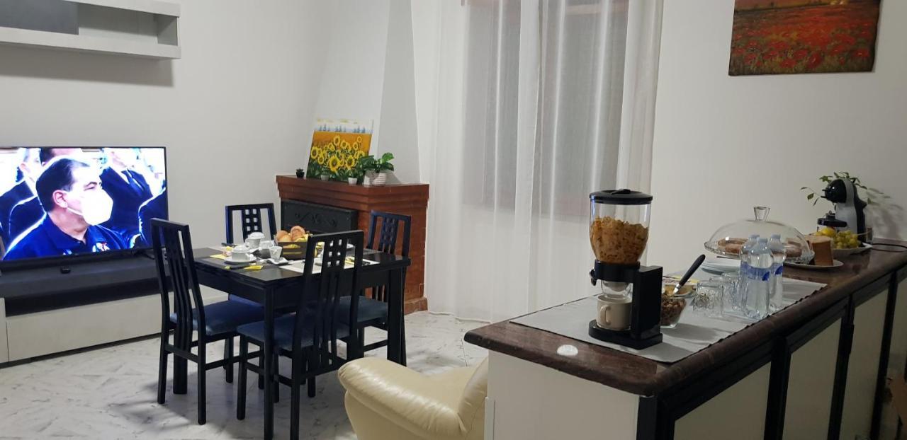 B&B A Casa Di Anto Еболи Екстериор снимка