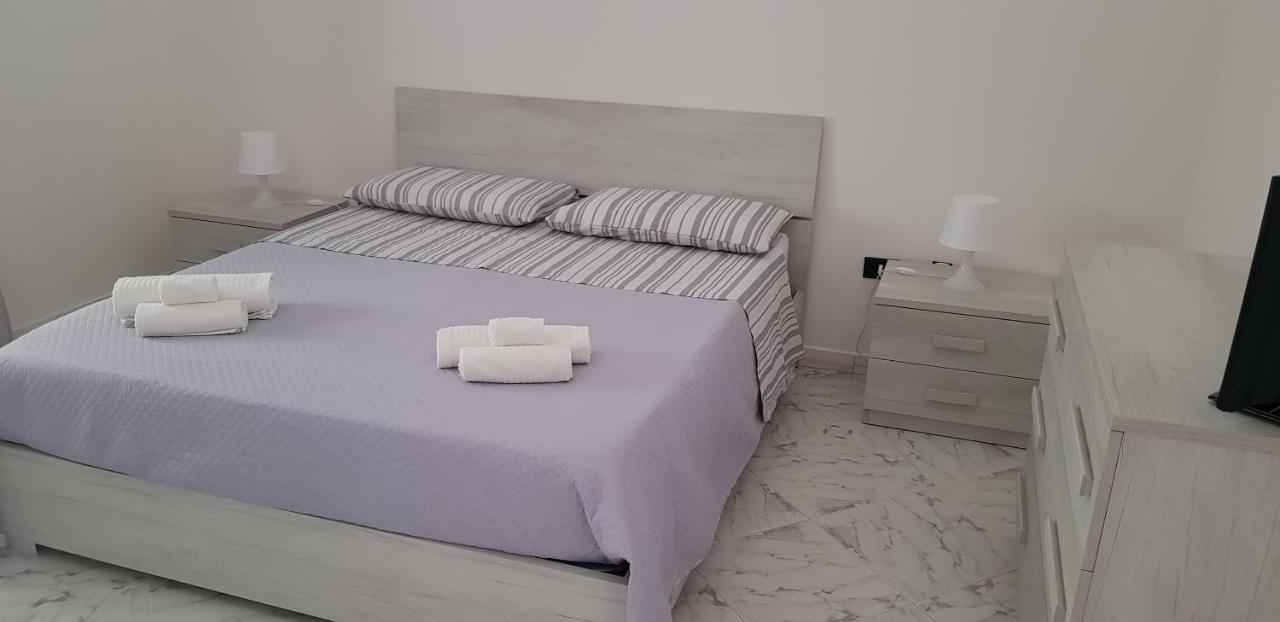 B&B A Casa Di Anto Еболи Екстериор снимка